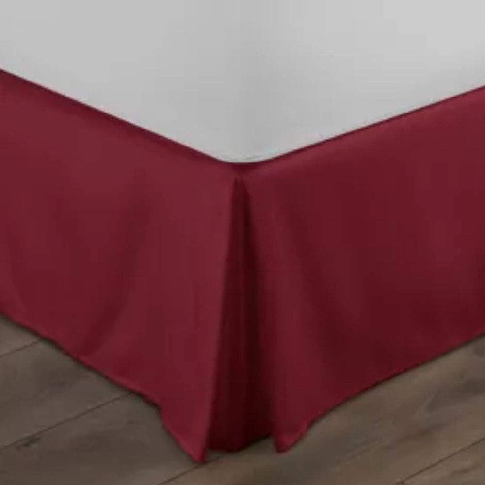 Fieldcrest‎ Classic 300 thread count King bed skirt